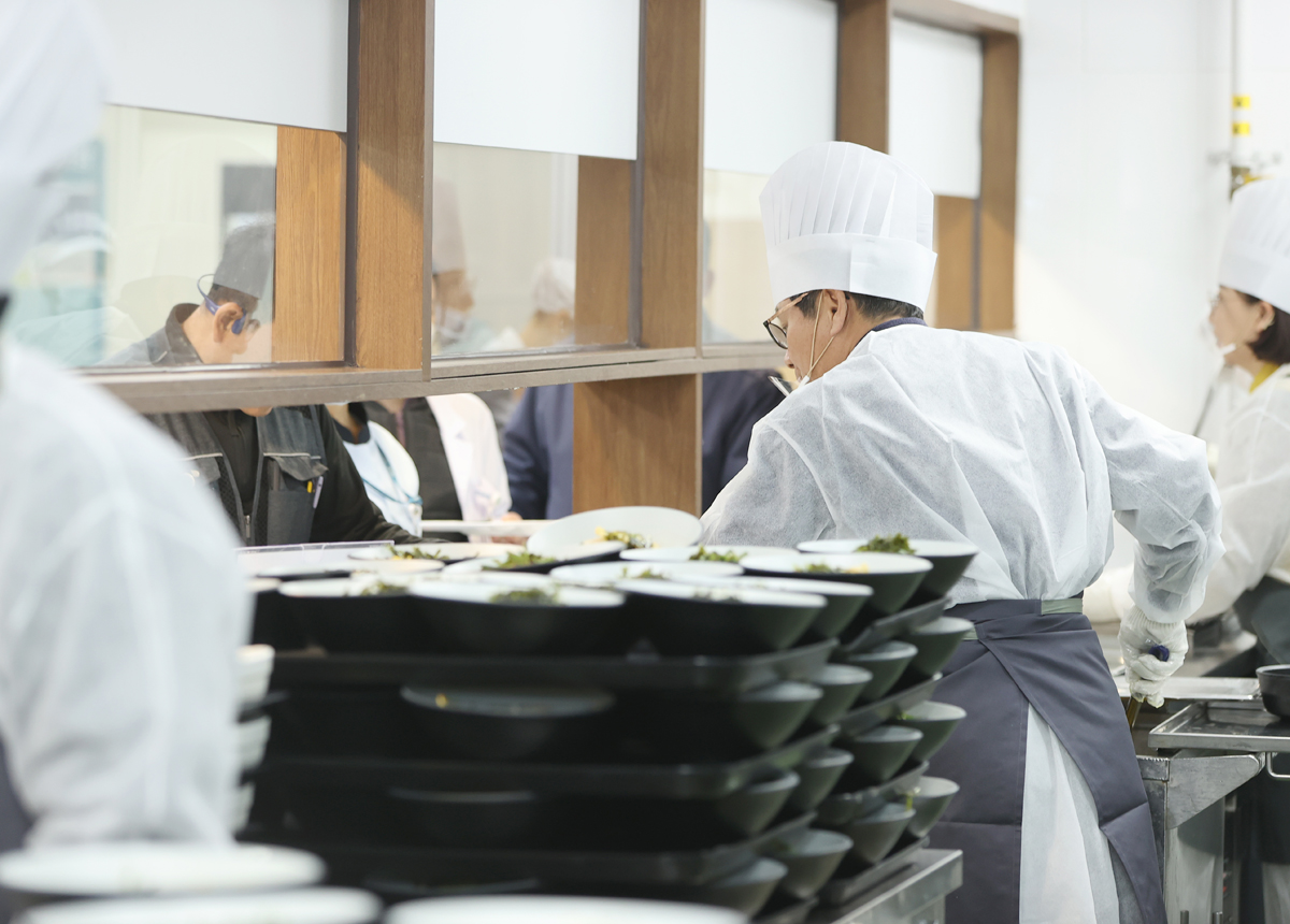 병원 집단급식소 현장체험 및 상생대화 이미지