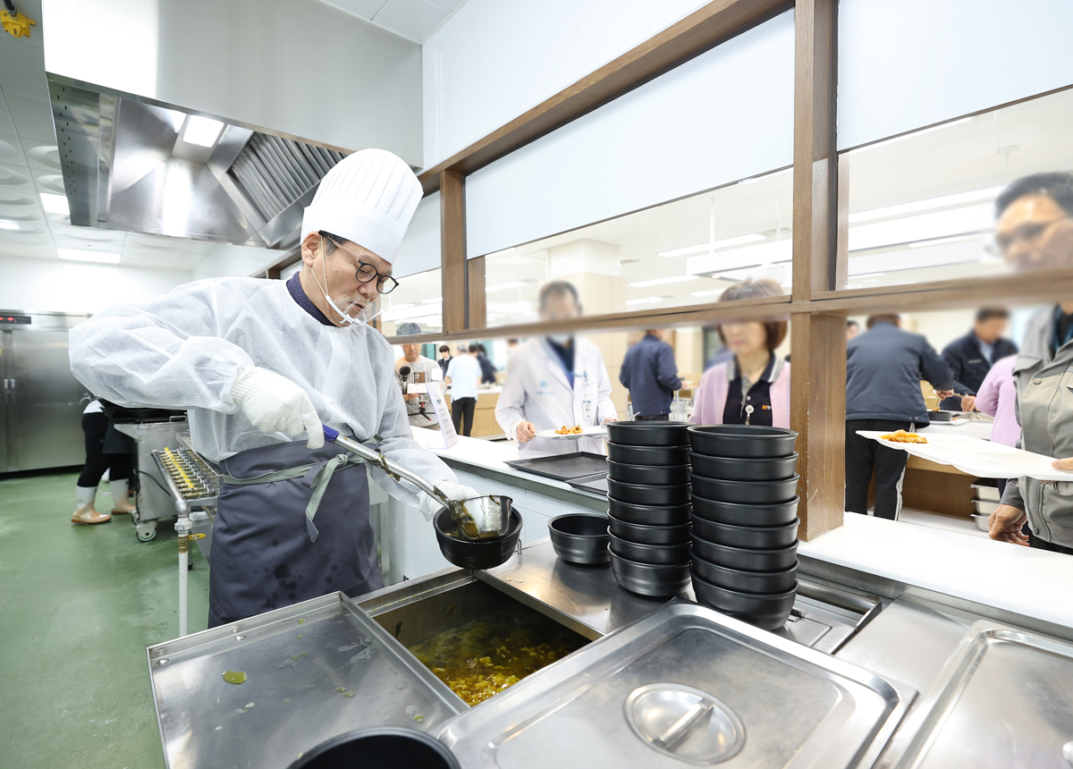 병원 집단급식소 현장체험 및 상생대화 이미지