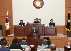 제306회 강릉시의회 임시회 제1차 본회의 썸네일 5