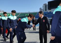 강릉시민축구단 격려 및 체육시설 점검 썸네일 3