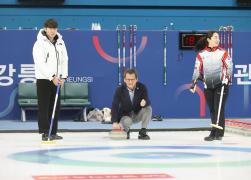 제10회 강릉시장기 시민컬링대회 개회식 썸네일 4