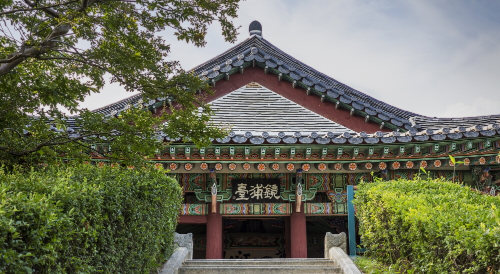 Gyeongpodae Pavilion Holding the Secret of the Five Moons 05